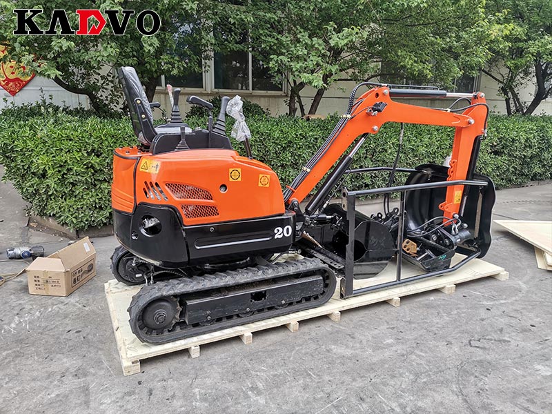 凱迪沃重工小型挖掘機再次出口德國