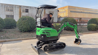 KV13小型挖掘機視頻