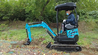 小型挖掘機(jī)V型挖斗實操視頻 小型挖掘機(jī)V型挖斗實操視頻